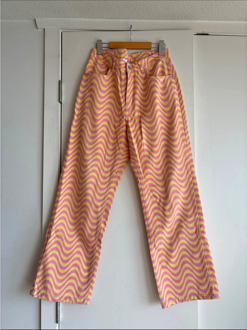 Ragged Pink & Yellow Wave Print Pants size 30